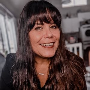 Meet your Posher, Joanna